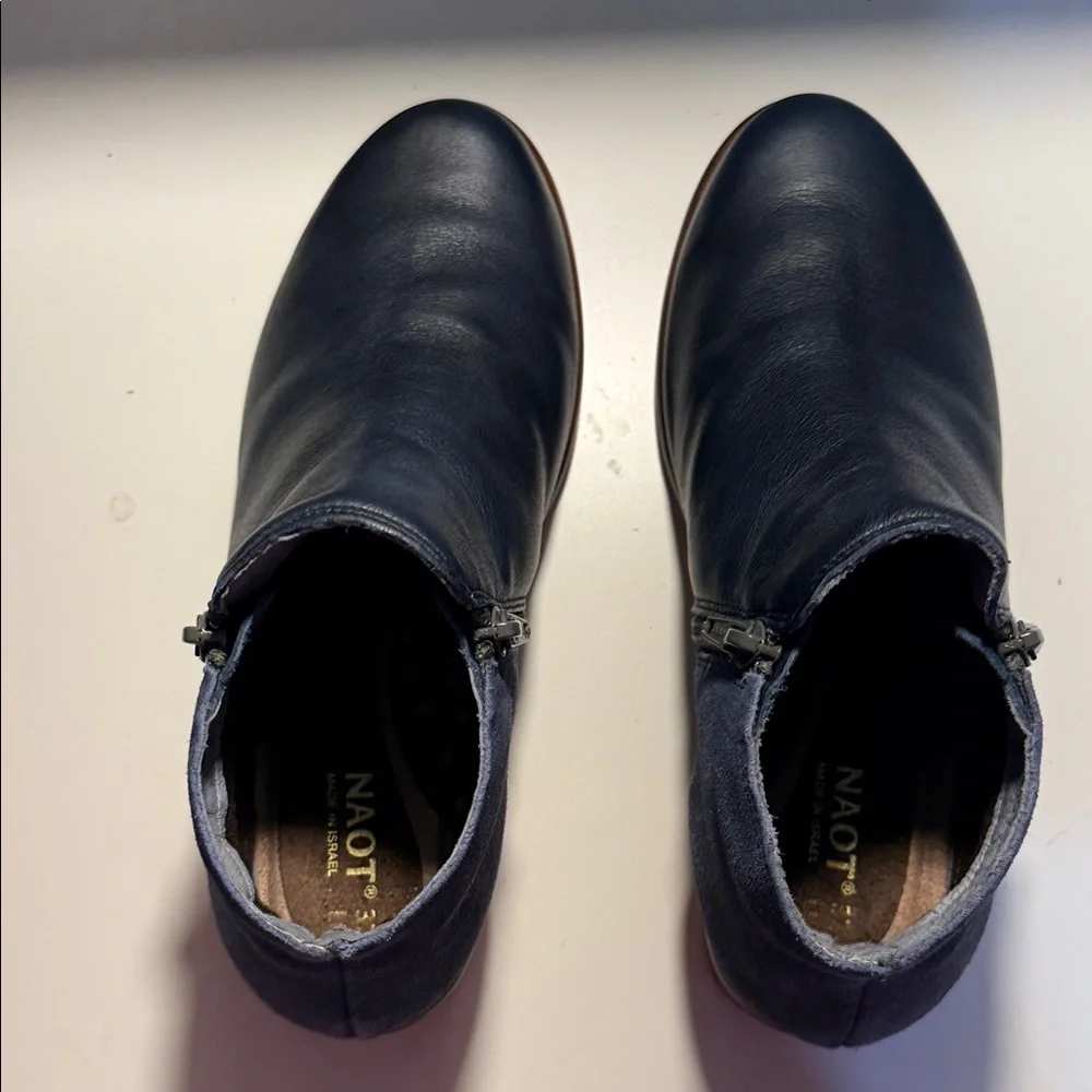 Naot Helm Navy Dark Blue Suede Zippers Ankle Boots